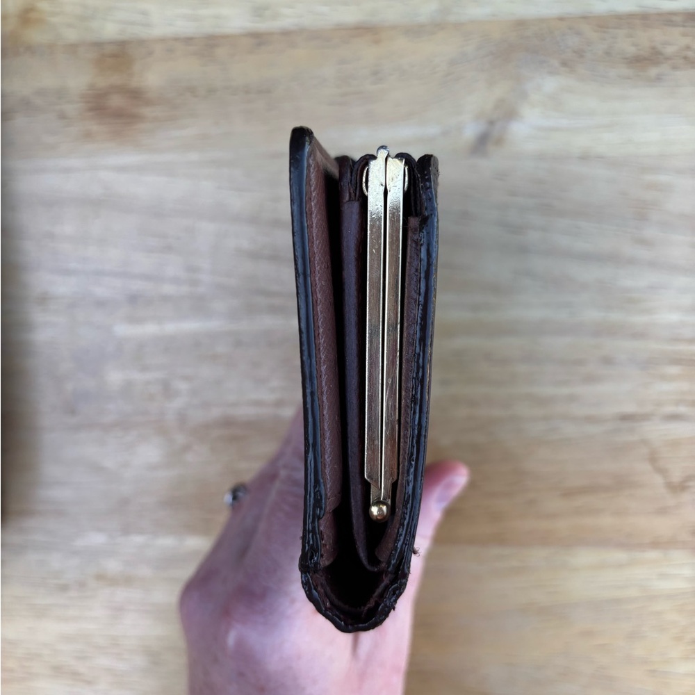 Louis Vuitton Brown Monogram Kisslock Wallet - Picture 11 of 16